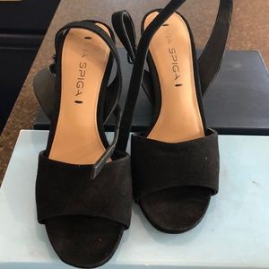 Via Spiga open toe sling back 6.5 Black Suede
